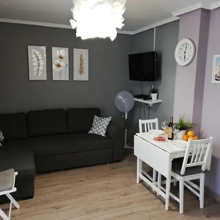 Malvarrosa Apartmán *